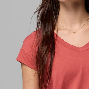 T-shirt pour femme à col en V, toucher doux, haut léger pour femme, matière polyester respirante et douce, avec logo personnalisé, design décontracté - Product Image 3