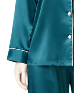 Ensemble de pyjama pour femme en satin bleu foncé personnalisé, manches longues, boutonné, style soie, vêtements de nuit, ensemble confortable en deux pièces - Product Image 4