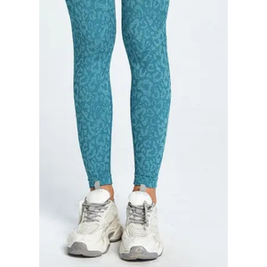 Leggings de yoga Apex para mujer, de cintura alta acanalada, con efecto levantacola, ecológicos, sin costuras, para deporte, fitness, gimnasio, ciclismo y running. - Product Image 3
