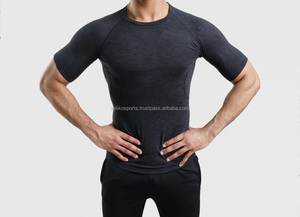 Conception OEM Demi Manches Compression Gym Chemises Logo Personnalisé BJJ Rash Guard MMA Sublimé pour Hommes - Product Image 3