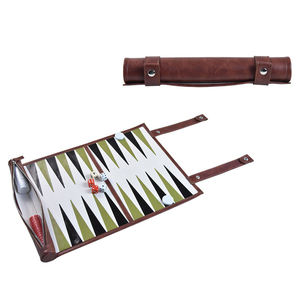 Vente en gros : Jeu de société portable en cuir PU personnalisé, échecs et backgammon, idéal pour les voyages en famille - Product Image 4