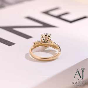 Bague de fiançailles en moissanite taille ovale en or massif 14 carats avec sertissage à griffes, alliance pour femme, cadeau d'anniversaire - Product Image 4