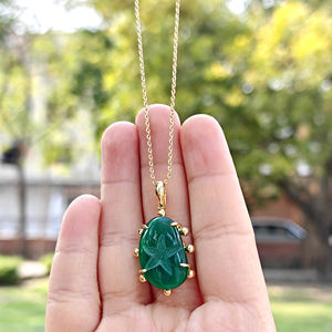 Collar con Colgante de Estrella de Ónix Verde Tallado a Medida, Chapado en Oro de 18k, Hecho a Mano, con Cadena de Cable y Piedras Preciosas, para Boda - Product Image 3