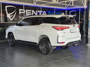 โตโยต้า ฟอร์จูนเนอร์ 2.8 GD-6 GR-SPORT 4X4 ปี 2025 - Product Image 2