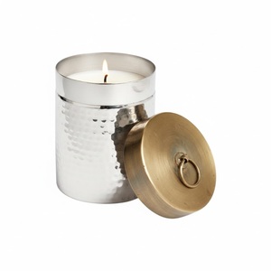 Exquisito Portavelas de Metal Plateado con Tapa, Acabado Martillado, Decorativo para el Hogar, Decoración Festiva - Product Image 4