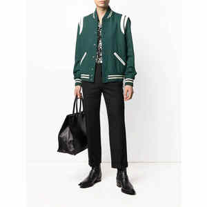 เสื้อแจ็คเก็ตวาร์ซิตี้ผู้ชาย คอตั้ง ระบายอากาศ กันลม เป็นมิตรกับสิ่งแวดล้อม  โลโก้ด้านหน้าปรับแต่งได้เต็มที่ แจ็คเก็ตฤดูหนาว คุณภาพพรีเมียม - Product Image 3