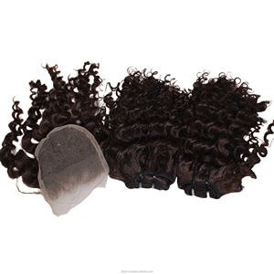 Découvrez la beauté luxueuse avec notre perruque lace front en cheveux humains HD 13x6, couleur bordeaux, à ondulations profondes, offrant un look naturel et une élégance. - Product Image 1