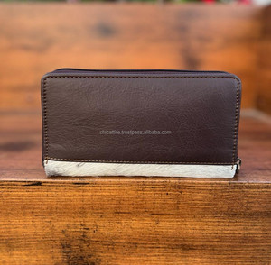 กระเป๋าสตางค์หนังแกะลายนูนสำหรับผู้หญิงดีไซน์ใหม่สไตล์ตะวันตก - Product Image 5