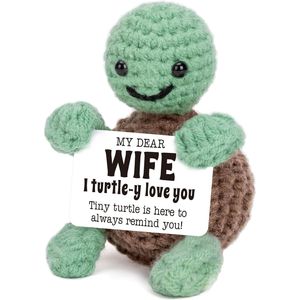 Regalo per Marito: Divertente Peluche a Forma di Tartaruga, Simpatico Accessorio per Moglie - Product Image 1