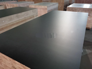 Contrachapado Fenólico de 1220x2440mm y 18mm de Espesor, Recubierto con Película Negra, para Encofrados de Construcción Marina, Núcleo de Goma/Pino - Product Image 4