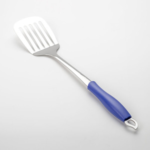 Espátula Jaya Mata JM191 de Acero Inoxidable con Ranuras y Mango de ABS, Utensilio de Cocina para Freír, Voltear y Servir - Product Image 4