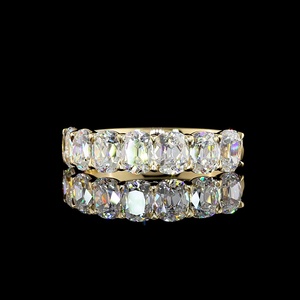 Bague minimaliste en or jaune massif 18 carats avec diamant de laboratoire taille coussin de 3,25 carats, alliance éternité pour mariage et anniversaire - Product Image 1