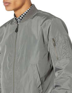 Chaqueta Bomber OEM Streetwear con Logotipo Bordado, Cuello Redondo, Cierre de Cremallera, Estilo Vintage, Impermeable, de Seda y Algodón, con Parches, para Hombre - Product Image 4