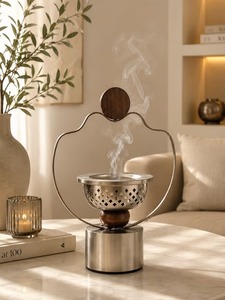 Quemador de Incienso Metálico Moderno, Diseño Hueco y Duradero, con Detalles de Madera de Sándalo, Regalo Especial para Eid y Ramadán, Decoración para el Hogar - Product Image 1