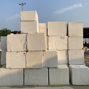 Bloque de Mármol Blanco Vietnamita Crudo Directo de Cantera, Gran Tamaño, Piedra Natural Moderna para Cortar en Losas y Azulejos para Uso en Apartamentos - Product Image 5