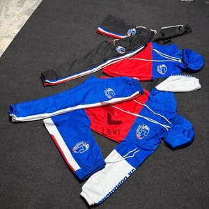 ชุดวอร์มผู้ชายพรีเมียมคุณภาพสูง โลโก้สั่งทำพิเศษ เสื้อฮู้ดและกางเกงผ้าไนลอนน้ำหนักเบาสำหรับเล่นกีฬาฤดูหนาว ชุดกันลม - Product Image 3
