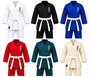 Kimono Ligero de BJJ de 10oz con Costuras Reforzadas, Logotipo Frontal y Acabado Lavado para Mujeres en Dojos Tradicionales - Product Image 3