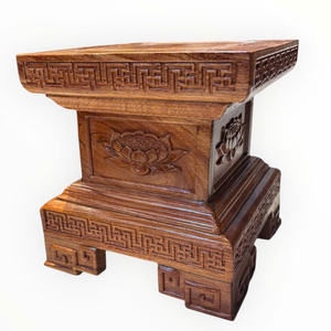 Un pedestal cuadrado en forma de flor de loto, hecho de madera aromática, para sostener una estatua de Buda. - Product Image 5