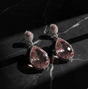 Pendientes de Perlas Hidroponicas Rosas y Circonitas en Plata de Ley 925 con Baño de Oro de 18K - Product Image 1