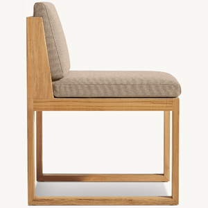 Chaise sans accoudoirs en teck massif et de qualité, au style moderne et épuré, idéale pour l'extérieur. - Product Image 5