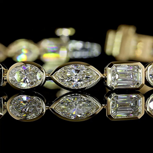 สร้อยข้อมือเพชรทองคำแท้ 18K หรูหราสำหรับผู้หญิง ทรงเหลี่ยมมรกต เครื่องประดับงานแต่งงาน - Product Image 3