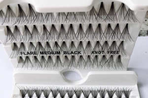 Private Label Handmade Synthetic Hair Korean PBT Knot-Free Volume Individual Cluster Lashes <b>Fluffy</b> Curl C Dense Black Vietnam - Product Image 2