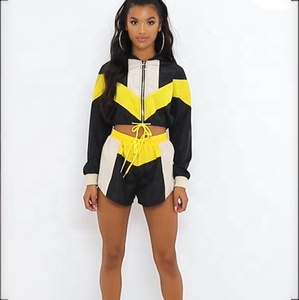 Ensemble de survêtement 2 pièces personnalisé pour femme, en promotion : sweat-shirt à manches longues zippé et short de jogging, tenue coupe-vent à col montant - Product Image 1