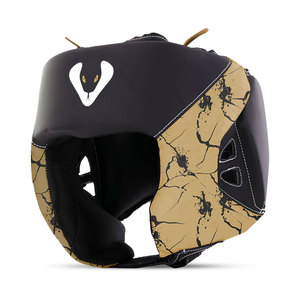 Casque de boxe en cuir Venomous Golden Line pour MMA et Muay Thai, protection durable pour le sparring - Product Image 2