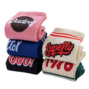 Calcetines deportivos de verano personalizados con logo bordado y sublimado, de punto, con suela de algodón de rizo de secado rápido, para fútbol, con bajo MOQ. - Product Image 1