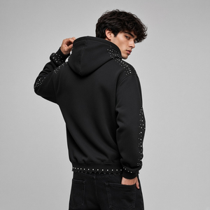 Sudadera con capucha negra personalizada con cremallera, diseño de llamas y pedrería, estilo Y2K, streetwear, con gráficos tachonados, de gran tamaño, de tejido grueso y estilo vintage. - Product Image 5