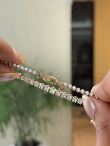 สร้อยข้อมือเพชรทรงกลมเจียระไนแบบเทนนิส เพชรสร้างในห้องปฏิบัติการ ทอง 18 กะรัต ยาว 6.5 นิ้ว น้ำหนัก 6.476 กะรัต เครื่องประดับชั้นดีสำหรับทุกวัน ของขวัญสุดคลาสสิก - Product Image 1