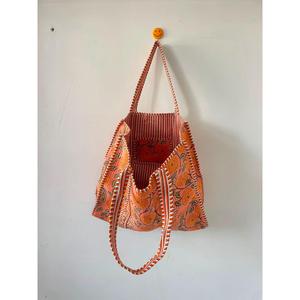 Bolsa de Mano de Algodón Acolchada con Estampado Floral Naranja de Lujo, Estilo Bohemio, Abierta y Casual, para Compras, para Mujer - Product Image 1