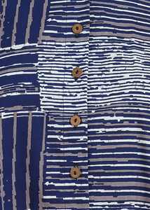 Chemise à col pour femme en coton bleu à imprimé géométrique, coupe classique, manches courtes, style décontracté international pour le bureau - Product Image 4