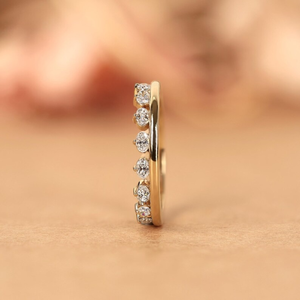 Anillo de oro macizo de 14K con banda ovalada verde de diamantes cultivados en laboratorio, corte ovalado, sin conflictos, para mujer - Product Image 3