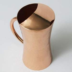 Jarra de cobre antigua con asa de latón, logotipo personalizado moderno, beneficia la salud ayurvédica, calidad fantástica - Product Image 1