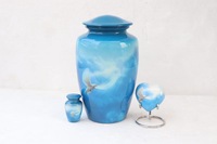 Urne funéraire haut de gamme bleu ciel avec motif de fleurs blanches pour cendres d'adultes, animaux de compagnie ou humaines – Cercueil/Urne écologique
