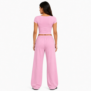 Ensemble de sport deux pièces pour femme : Haut athlétique ajusté à col carré et pantalon large décontracté avec cordon de serrage à la taille, personnalisable avec logo, tenue de sport - Product Image 2