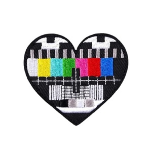 Écussons de broderie 3D avec logo personnalisé Écussons en chenille pour vêtements Écusson de broderie en tissu sergé doux - Product Image 2