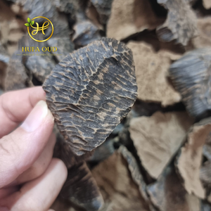 Bâtons d'encens authentiques de haute qualité en bois d'agar du Vietnam - Encens pur et naturellement issu du bois - Product Image 1