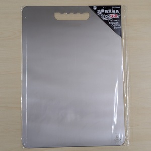 Planche à découper en titane Ti-Plus, fabriquée au Japon, fine, légère, résistante à la rouille, pour l'extérieur, le camping, l'usage quotidien - Product Image 6