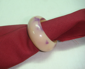 แหวนรองผ้าเช็ดปากเรซิ่นและที่วางผ้าเช็ดปากสำหรับจัดโต๊ะอาหารอย่างหรูหราในชีวิตประจำวัน ผลิตภัณฑ์ขายดี แหวนรองผ้าเช็ดปาก - Product Image 1