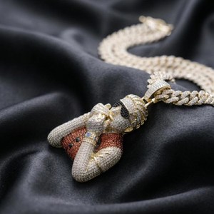จี้การ์ตูนแบบ Iced Out ประดับเพชรคิวบิกเซอร์โคเนีย ชุบทอง 18K สร้อยคอแฟชั่นฮิปฮอปสำหรับผู้ชาย พร้อมสายฟิกาโร - Product Image 1