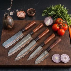 Ensemble de couteaux de chef Thewizcrafts en acier Damas, 5 pièces, lames en acier au carbone, manche en bois, ambidextre, finition haute brillance, style moderne - Product Image 1