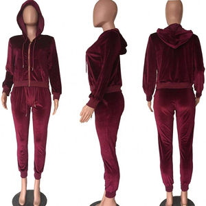 ชุดวอร์มมีฮู้ดสีชมพูแบบ unisex พร้อมซิปเต็มตัว มีกระเป๋าข้างและกางเกงเข้าชุด สีพื้นเรียบง่าย สวมใส่สบายในฤดูใบไม้ร่วง - Product Image 5