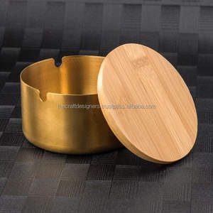 Cenicero de Metal con aspecto de tendencia, Cenicero de Metal decorativo de Mesa de la mejor calidad con acabado negro con soporte para reposapiés - Product Image 6
