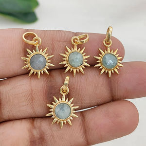 Colgante Redondo con Forma de Sol de Piedras Preciosas, Chapado en Oro, con Engaste de Collet, Joyería Artesanal, Colgante de Piedras Preciosas Redondas de 6mm - Product Image 6