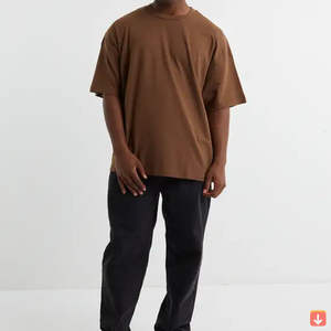 Camiseta de Hombre Marrón, Corte Regular, 100% Algodón, Cuello Redondo, Estilo Casual, Antiarrugas - Product Image 5