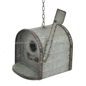 Casa de pájaros rústica de metal para colgar, refugio decorativo para jardín, lugar de anidación al aire libre para pájaros pequeños en el patio trasero - Product Image 6