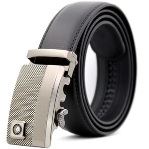 Ceinture en cuir de vachette noir avec boucle rectangulaire argentée, style formel, durable, moulage monobloc - Product Image 6