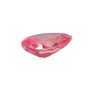 เพชรทรงลูกแพร์ น้ำหนัก 2.05 กะรัต สีแดงสด VS2 เจียระไนอย่างดี เจาะด้วยเลเซอร์ เพาะเลี้ยงในห้องปฏิบัติการ ได้รับการรับรองจาก IGI แบบ CVD/HPHT - Product Image 5